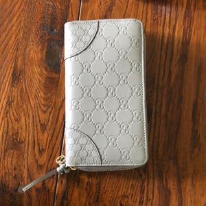 Gucci storm grey wallet AUTHENTIC